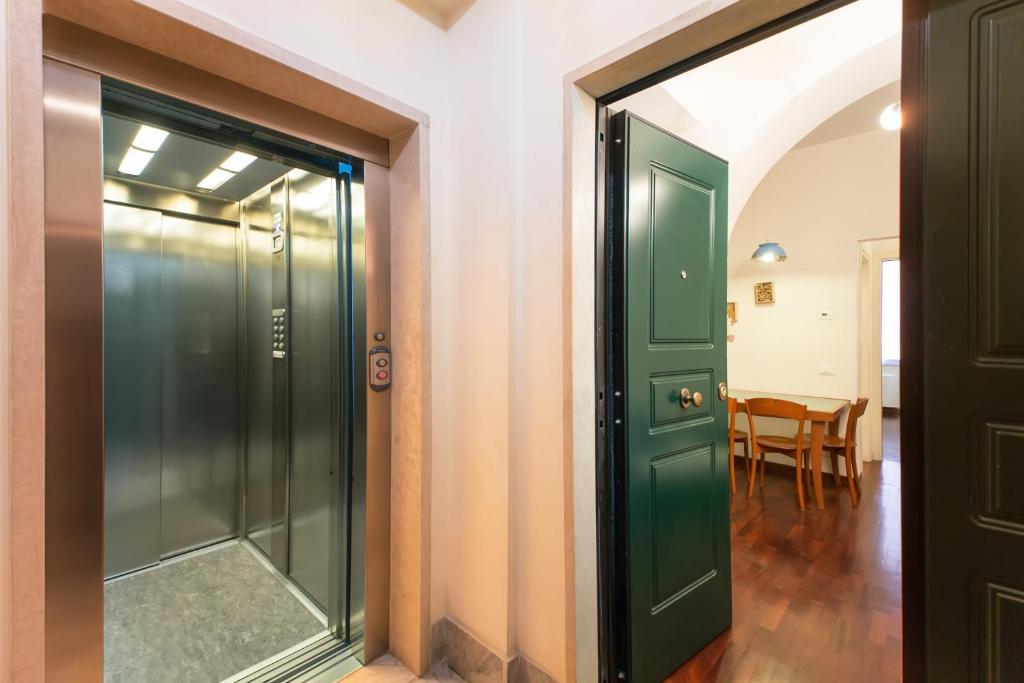 Boschetto Apartment โรม ภายนอก รูปภาพ